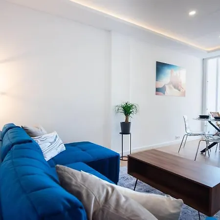 Apartment +25y Only, Family Flat Near The Barcelona