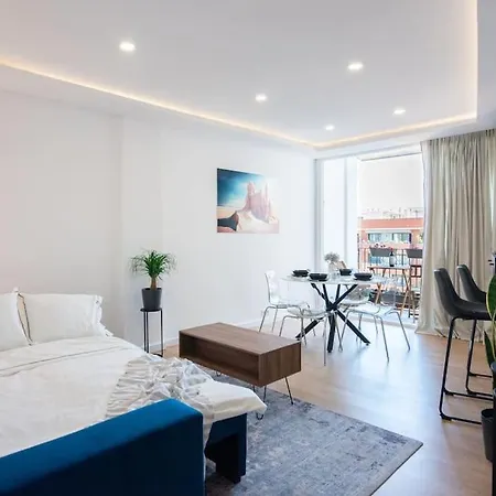 +25y Only, Family Flat Near The Apartment Barcelona