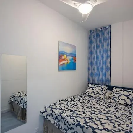 Apartment +25y Only, Family Flat Near The Barcelona