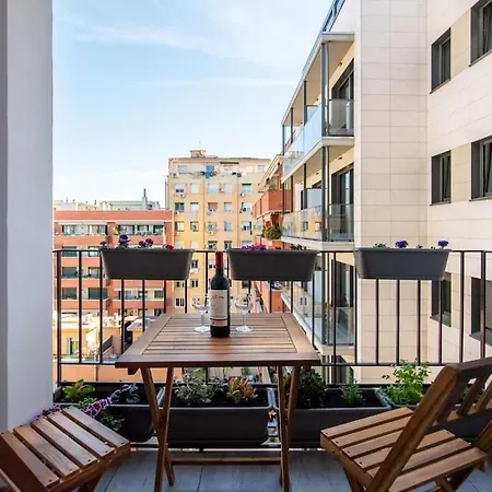 +25y Only, Family Flat Near The
