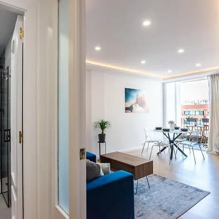 +25y Only, Family Flat Near The * Barcelona