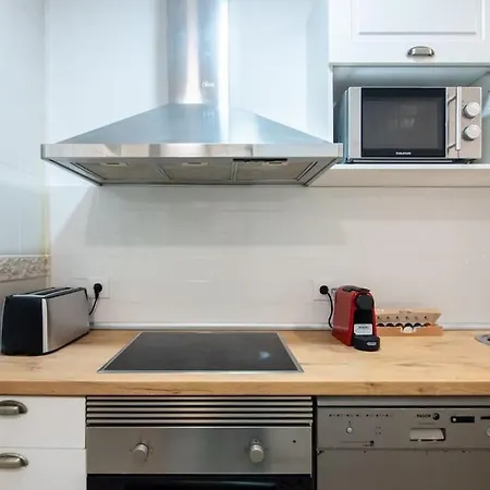 +25y Only, Family Flat Near The Apartment
