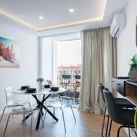 +25y Only, Family Flat Near The * Barcelona