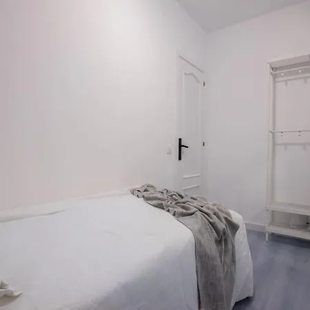 Apartment +25y Only, Family Flat Near The